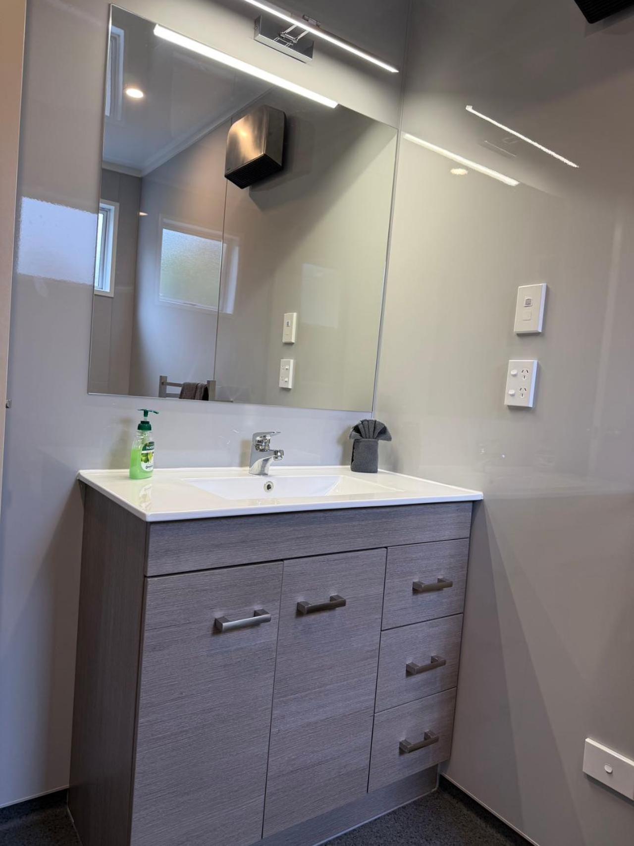 Motel Amber Court 4*