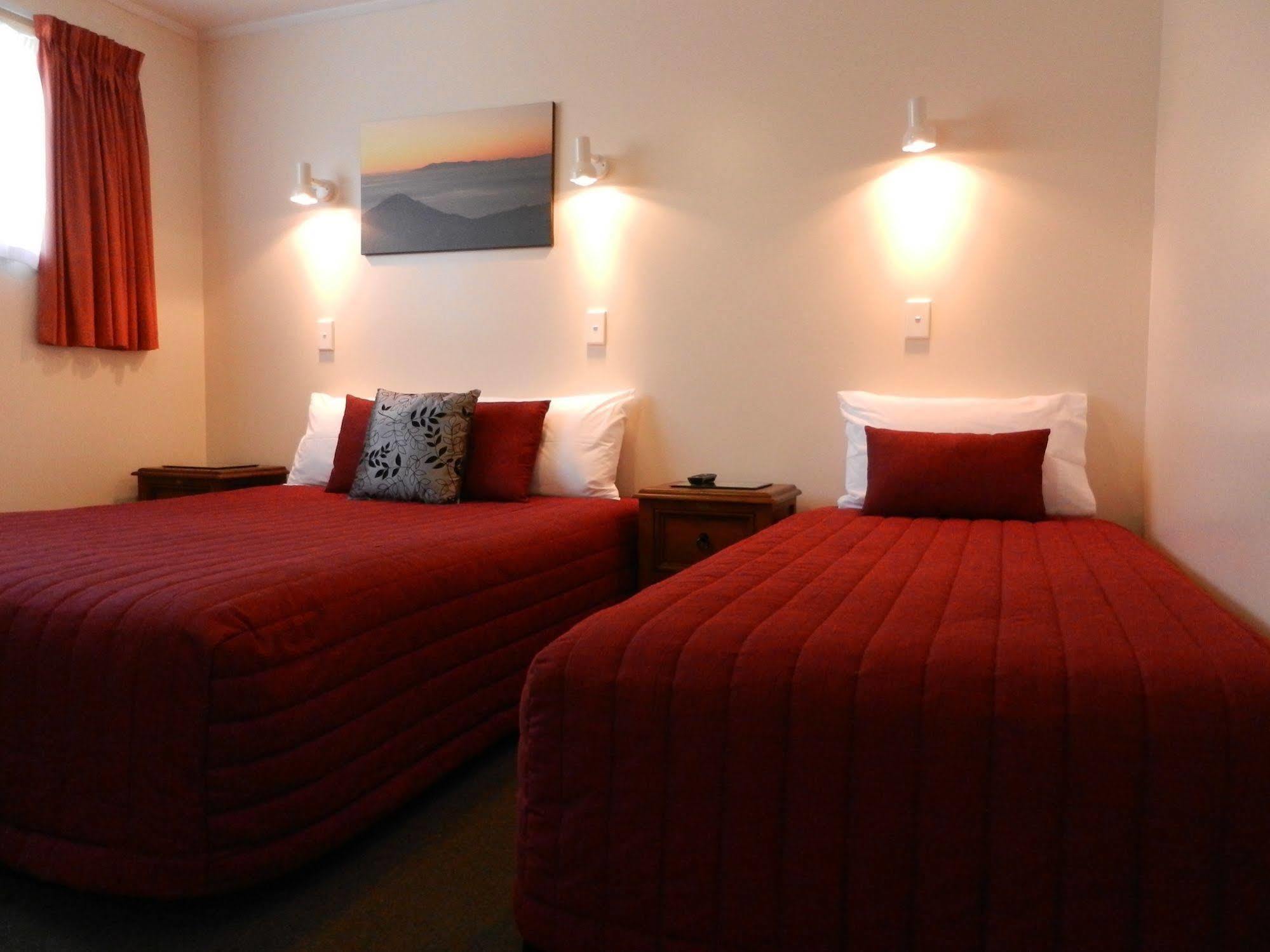 Motel Amber Court